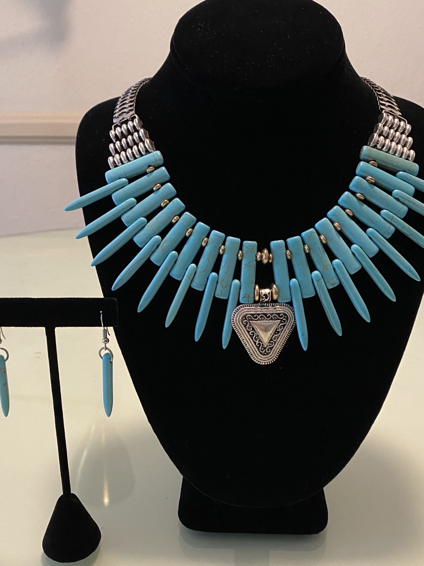 Turquoise Imitation Blue Necklace And Earrings