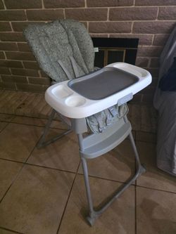 Booster eating chair "One Planet Fabrics"