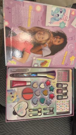 Kids makeup kit