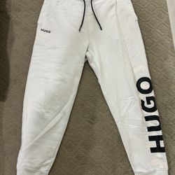 Men Hugo Boss sweatpants size XL White joggers featuring shadow logo graphic, side pockets, back pocket, elastic waistband with drawstring  3 smalll h