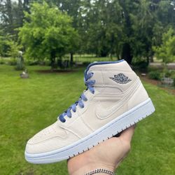 Jordan 1 Mid Sanddrift 