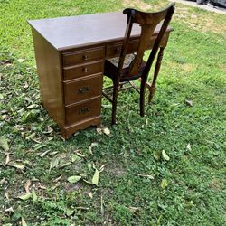 Desk With Chair