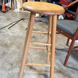 Solid Wood Bar Stool – Excellent Condition
