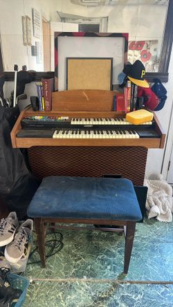 Lowry Organ