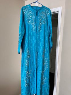 Blue women’s  kaftan/dress with matching pants! So ze large