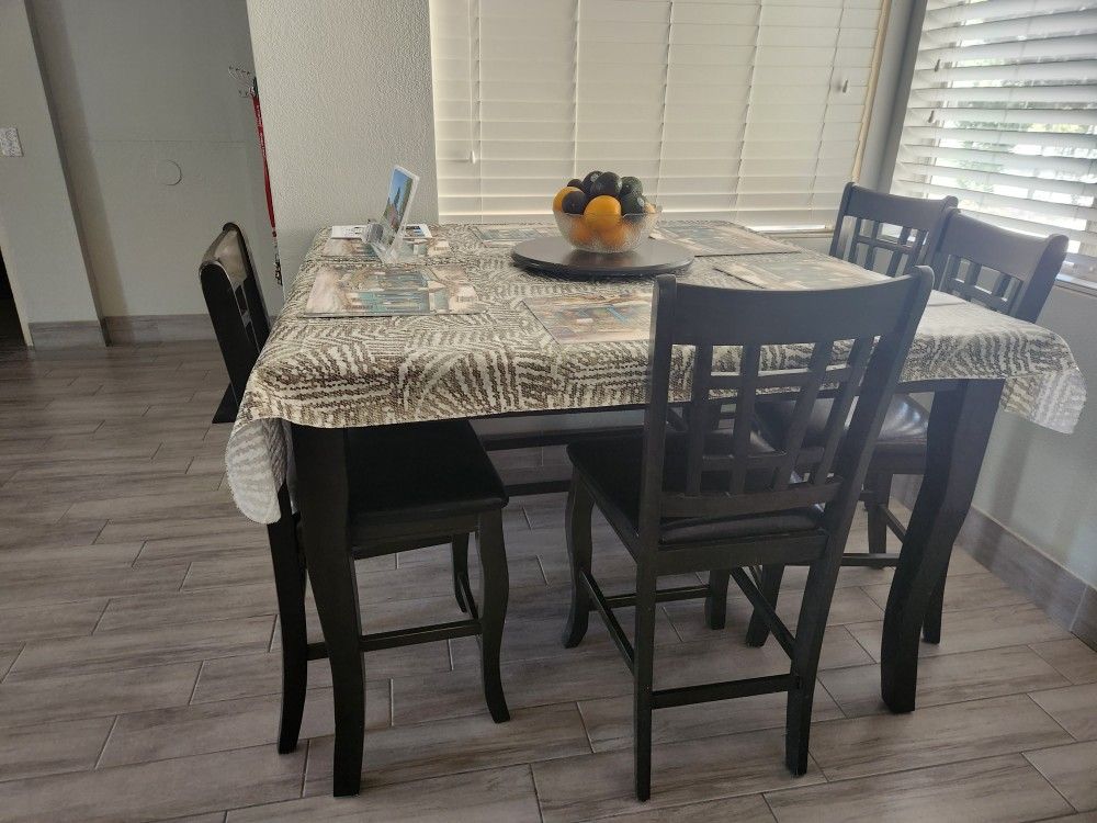 Dining Room Set