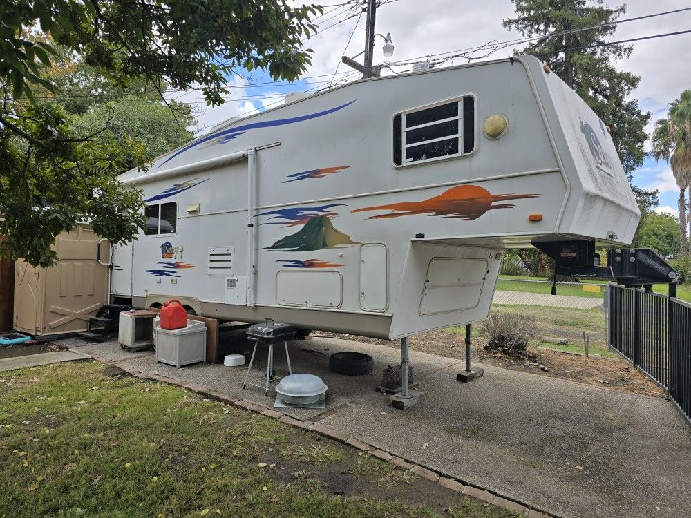 2010 Soavoy Sixth wheel Travel trailer