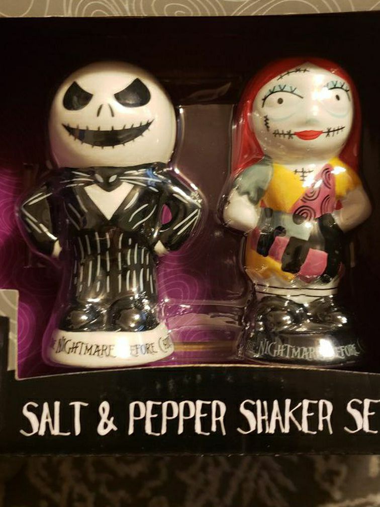 Nightmare before Christmas salt and pepper shaker