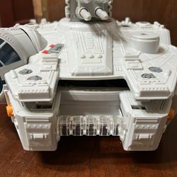 Star Wars Millinium Falcon