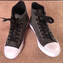 Sneakers Boots Size 8 Unisex
