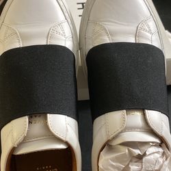 Givenchy Sneakers