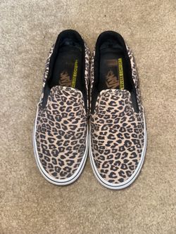 Slip on cheetah Vans