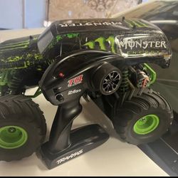 Limited Edition Traxxas Monster Energy Truck 