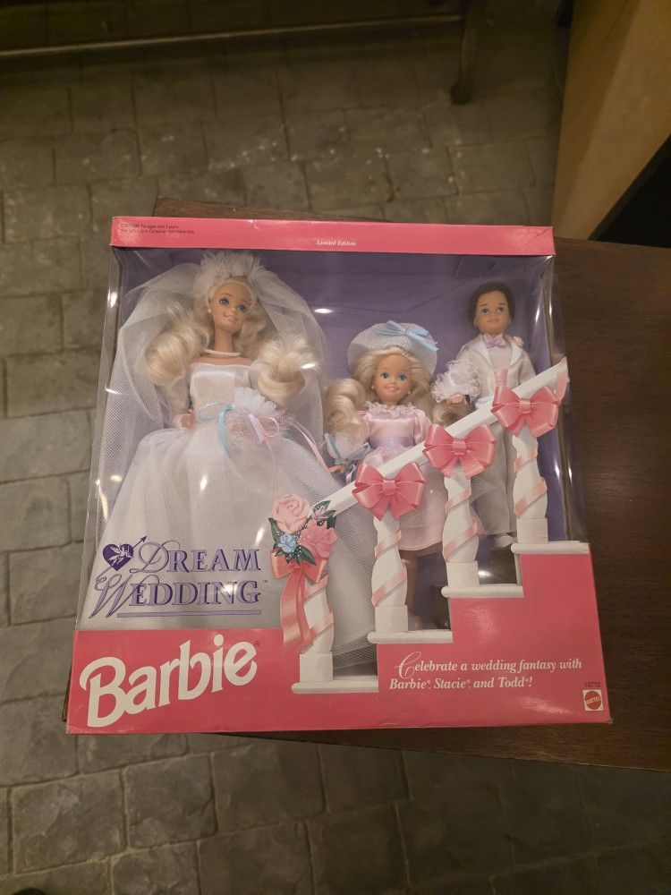 Barbie Dream Wedding Vintage Mantel