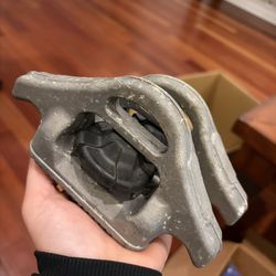 Utili-Track Bed Tie Down Cleat – Mordaza de Sujeción 🚛  Utili-Track Bed Tie Down Cleat – Heavy Duty