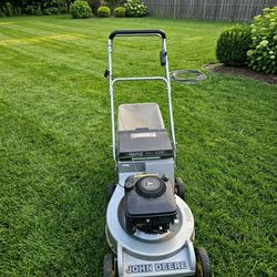 Very Clean John Deere 14PZ Push Lawn Mower