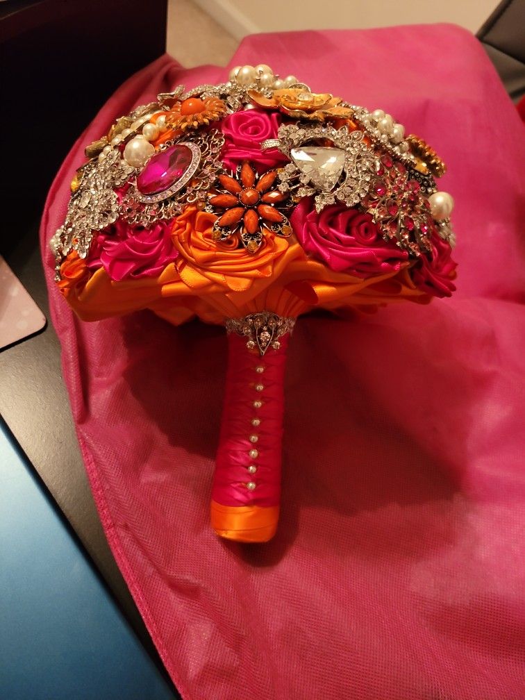 Bridal Broach Bouquet