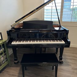 Samick 5’1 SG-155 Baby Grand Piano