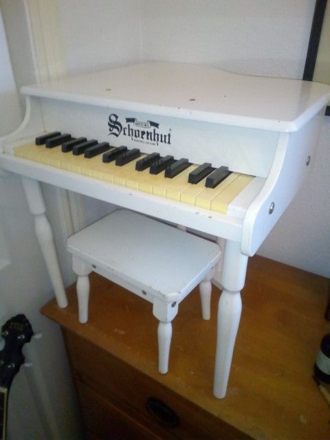 Schoenhut Child-size Piano