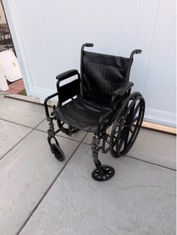 Drive Medical Manual Wheelchair