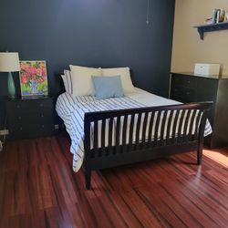 Queen Size Bedroom Set