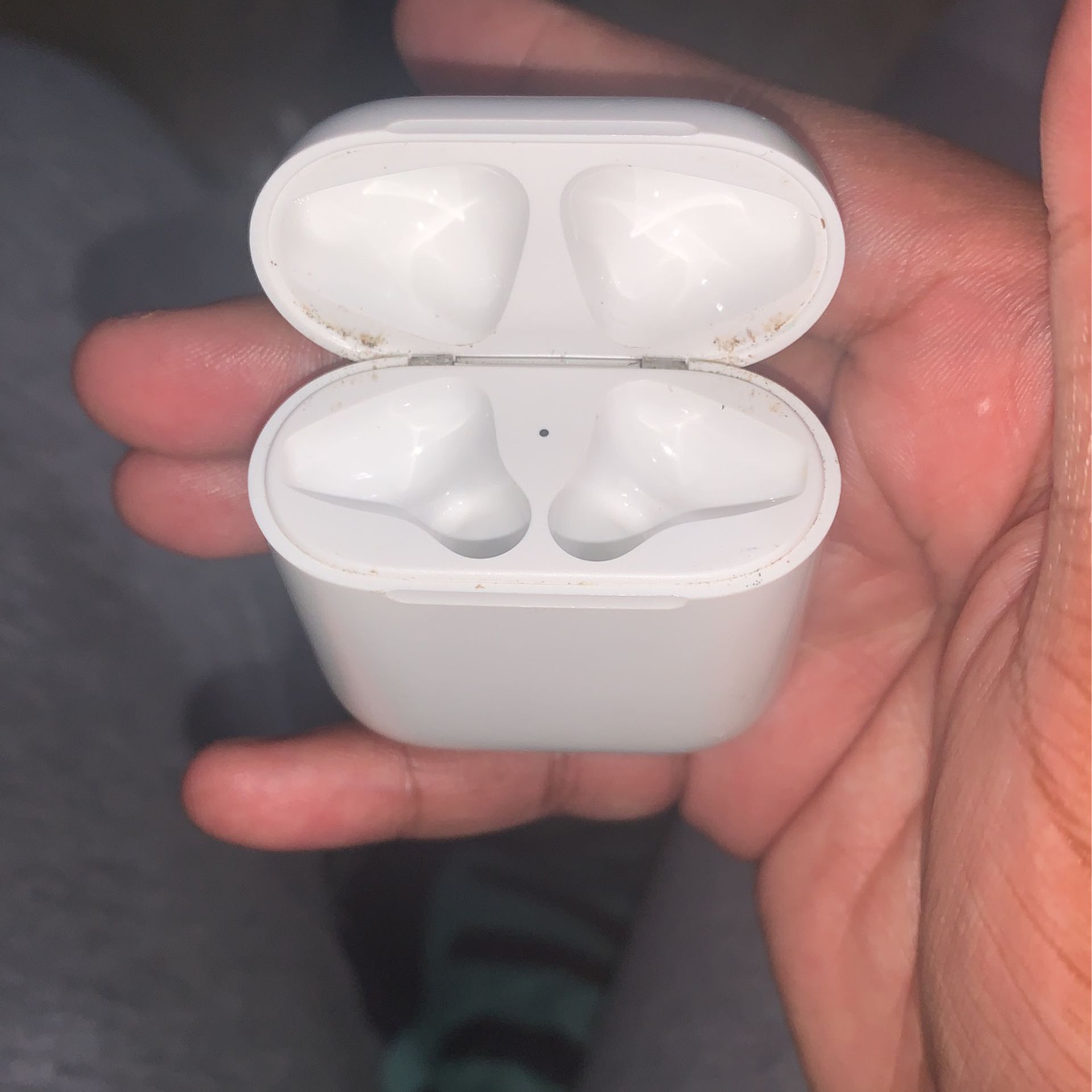 Airpod charging case 