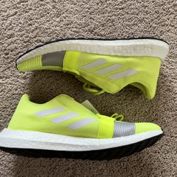 Adidas Men’s Running Shoes Size 9 SenseBoost 