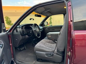 2001 Dodge Ram 2500HD SLT – Explore This Truck Today