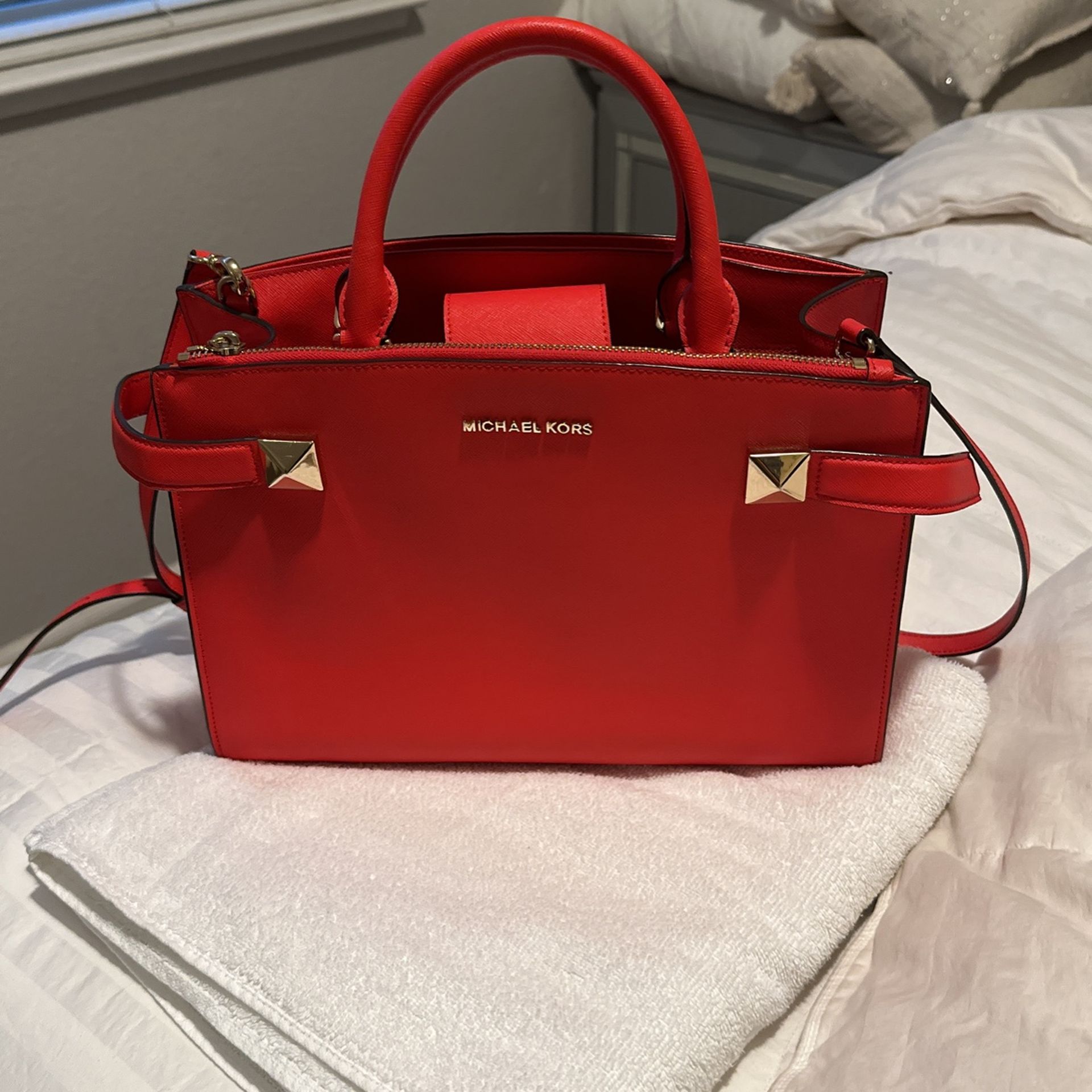 Micheal Kors Red