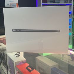2020 MacBook Air 13-inch M1 Chip 256GB SSD/8GB RAM  Brand New Sealed