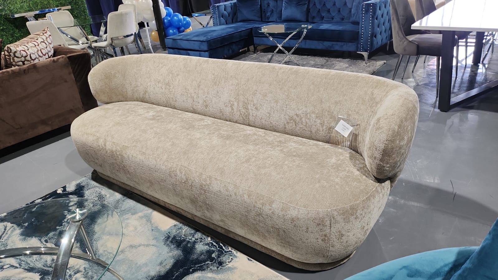 ROUND SOFA BEIGE GRAY BLUE VELVET BUCKLE