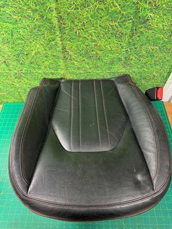14-17 Maserati Ghibli Front Right Lower Bottom Seat Cushion Assembly OEM