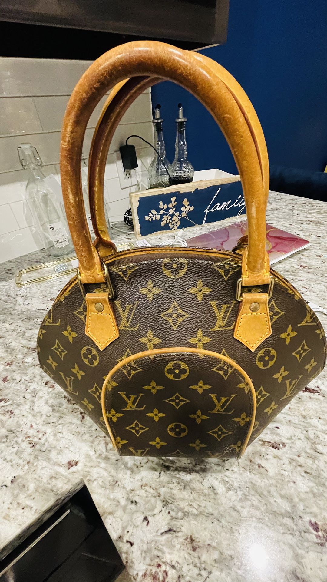 LOUIS VUITTON Waist Purse Has Certificate Of Authenticity for Sale in  Beaumont, TX - OfferUp