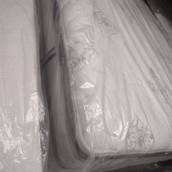 Beauty Rest Pillowtop Queen