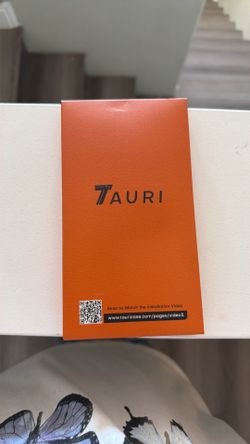 iPhone 14 Pro screen protector