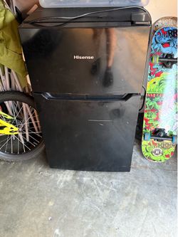 Hisense Mini Fridge