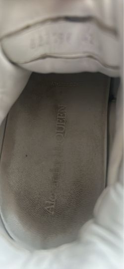 Alexandr McQueen men size 9 and ladies size 105-11.5