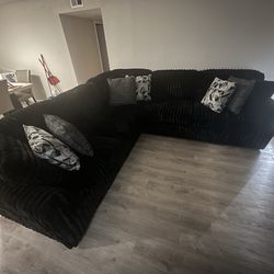 Black Sectional, Bone In.