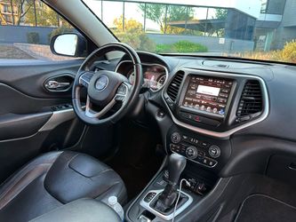 2018 Jeep Cherokee