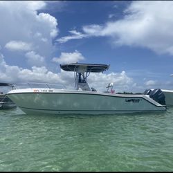 Mako Boat 252