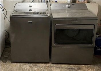Maytag Washer and Dryer Set