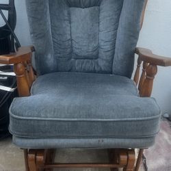 Antique Rocking Chair 😄