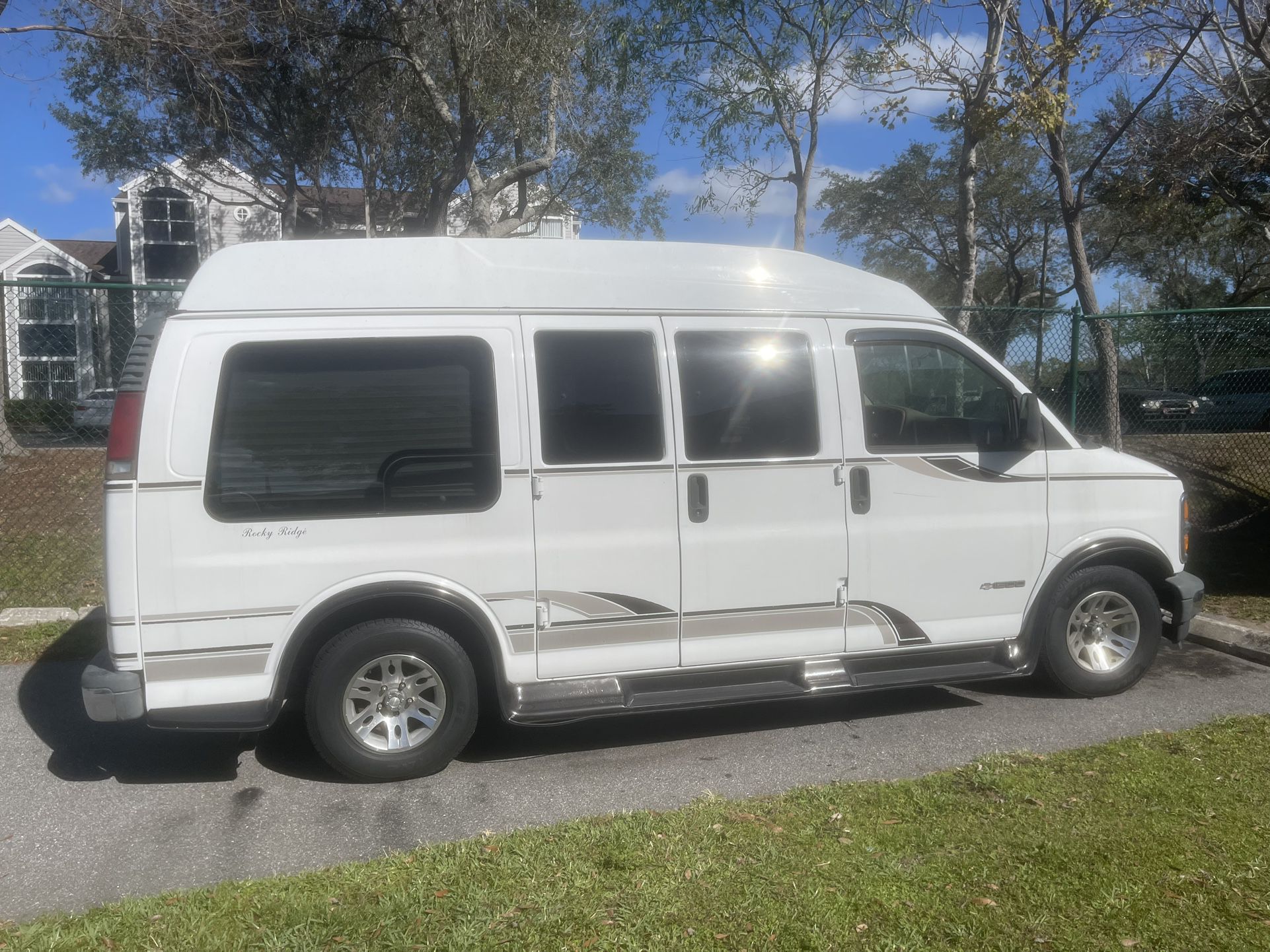 1999 Chevy Express Passenger Van 