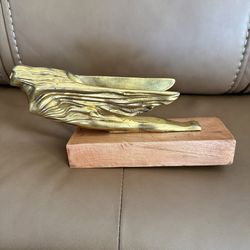 1940 Cadillac hood ornament