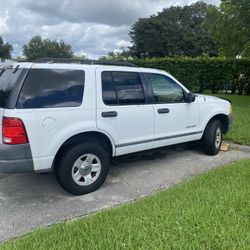 2004 Ford Explorer 170k Miles $1500 OBO