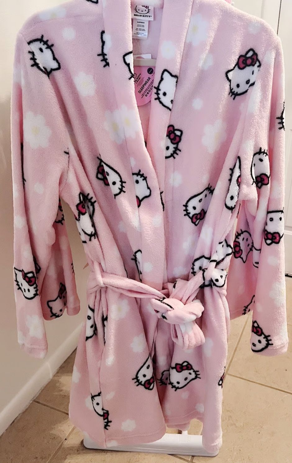 Hello kitty robe