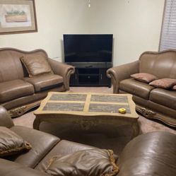 Leather  Furniture From City Furniture 
