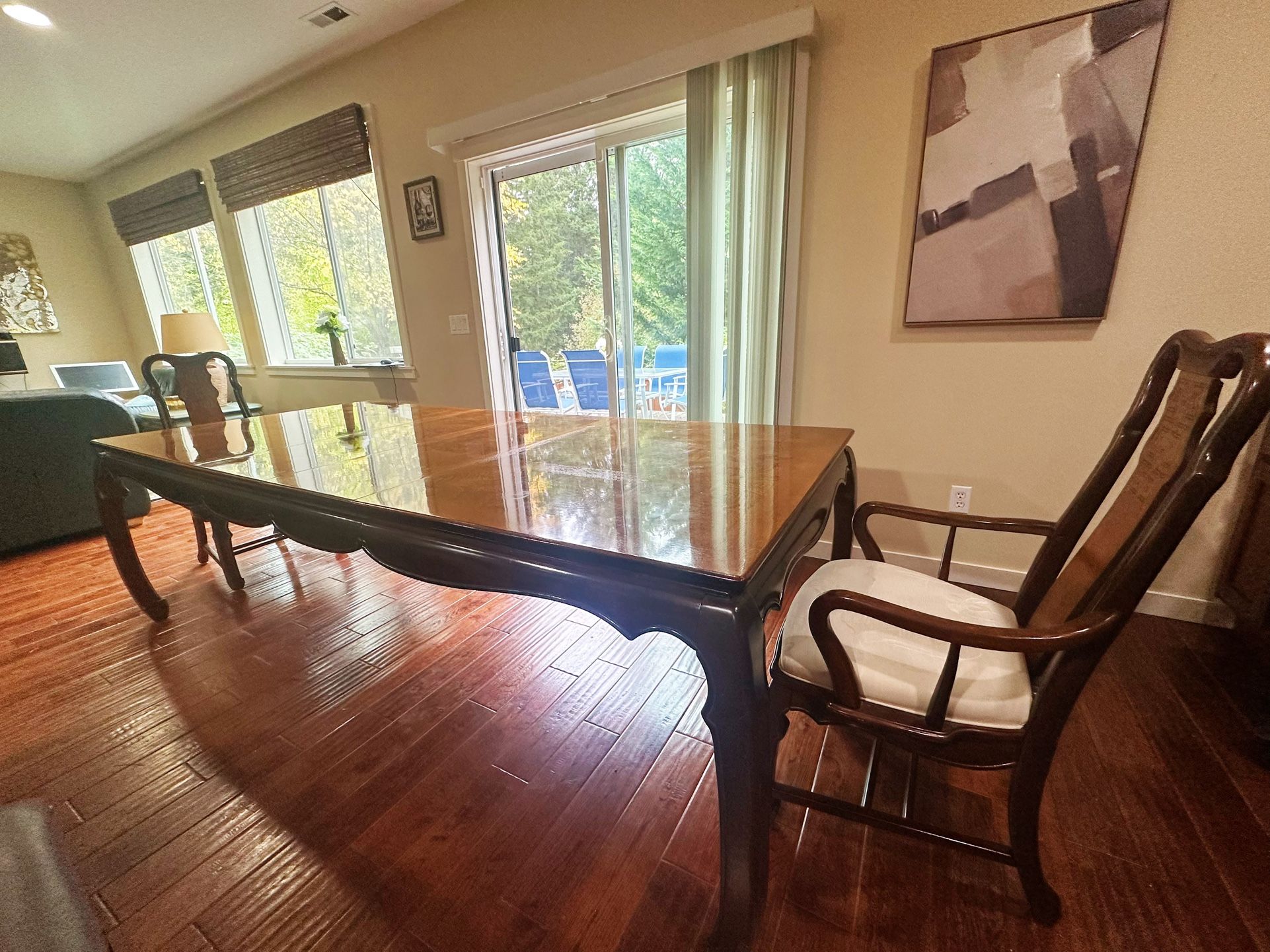 Solid Wood Dinning Table With 6 Chairs 