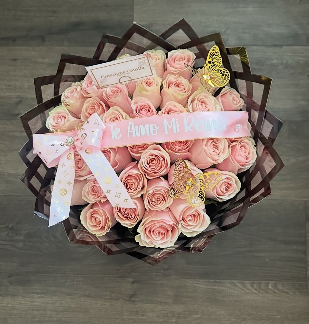 Ramos De Rosas / Arreglos Florales