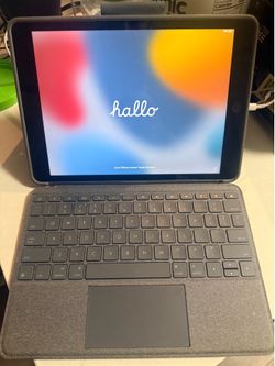 iPad 9th Gen 64GB WiFi with Lenovo Case and Keyboard
